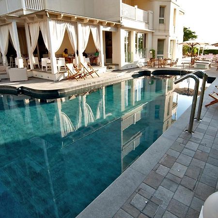 Le Rose Suite Hotel Ρίμινι Εξωτερικό φωτογραφία