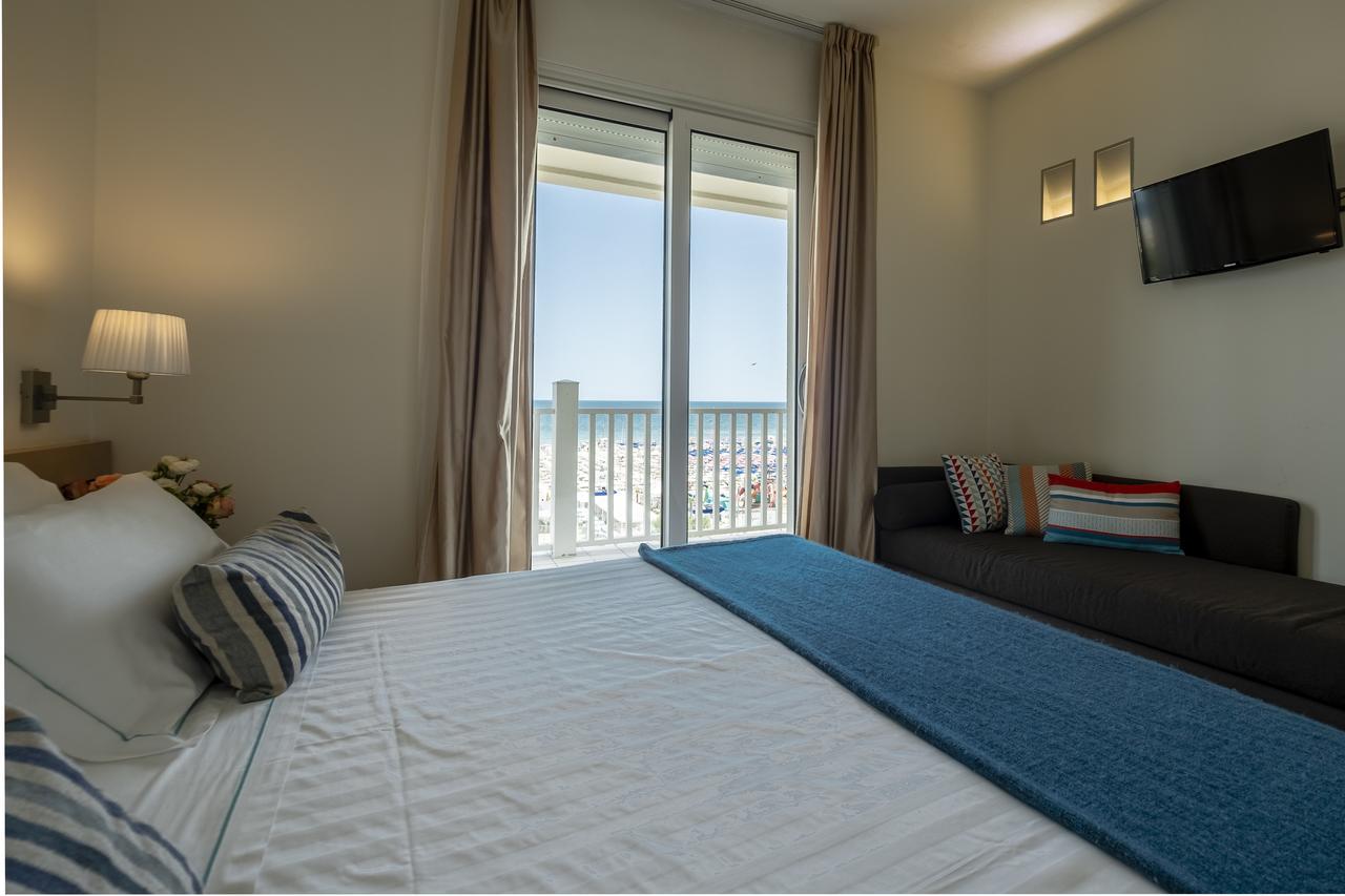 Le Rose Suite Hotel Ρίμινι Εξωτερικό φωτογραφία