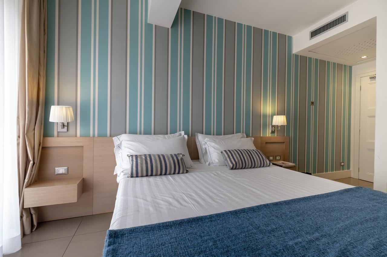 Le Rose Suite Hotel Ρίμινι Εξωτερικό φωτογραφία